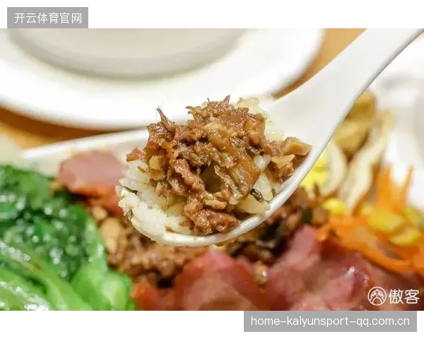 咖啡卤味深夜看球提神搭档——夜场体验的最佳搭档组合