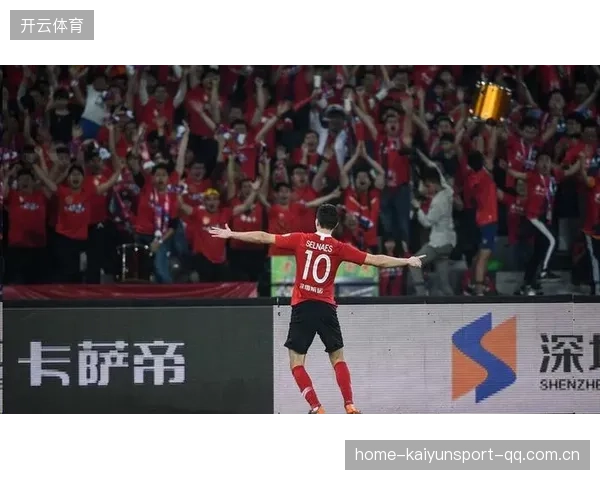 亨德森一战独造3球！13年首秀，世界波双响！